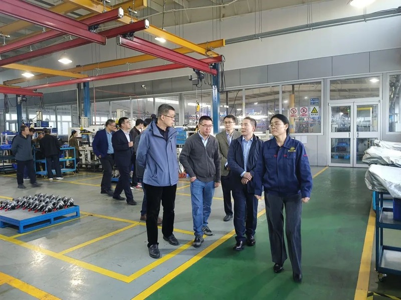 青島力克川液壓機械有限公司協(xié)辦國家標(biāo)準(zhǔn)審查會議在青島勝利召開！5.jpg